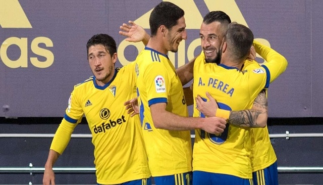 Soi kèo bóng đá 88FUN trận Cadiz CF vs Valladolid, 3:30 – 30/12/2020 Soi kèo bóng đá 88FUN trận Cadiz CF vs Valladolid, 3:30 – 30/12/2020