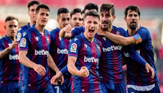 Soi kèo bóng đá 88FUN trận Valladolid vs Elche, 1:00 – 20/01/2021 Soi kèo bóng đá 88FUN trận Valladolid vs Elche, 1:00 – 20/01/2021