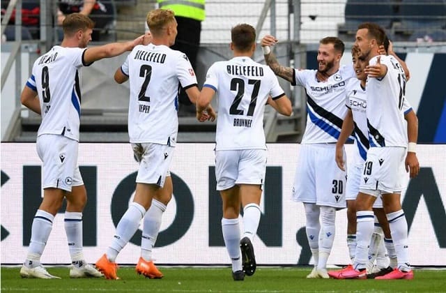 Soi kèo bóng đá 88FUN trận Arminia Bielefeld vs Wolfsburg, 2:30 – 20/02/2021 Soi kèo bóng đá 88FUN trận Arminia Bielefeld vs Wolfsburg, 2:30 – 20/02/2021