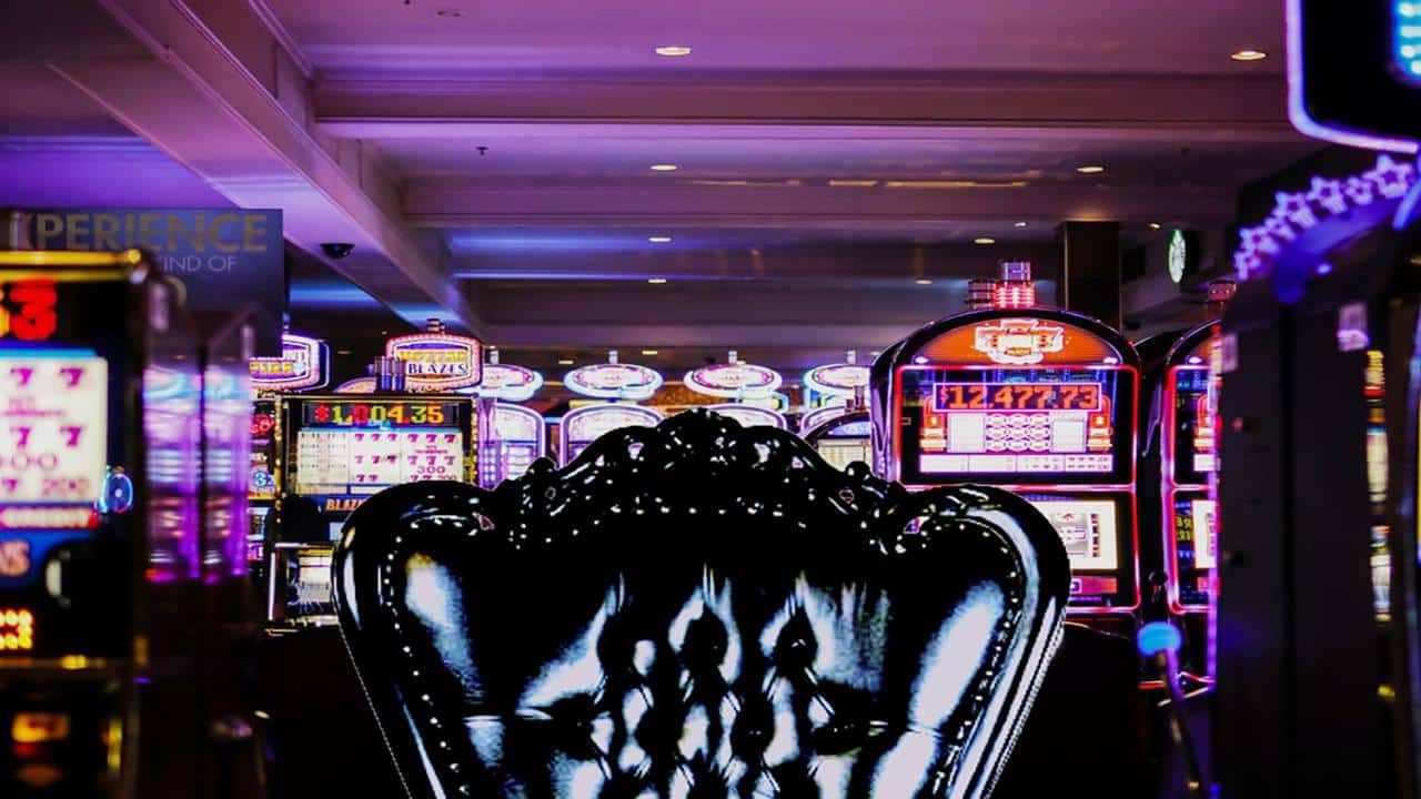 Tìm hiểu về một số cách tính điểm đối với tựa game Blackjack Tim hieu ve mot so cach tinh diem doi voi tua game Blackjack