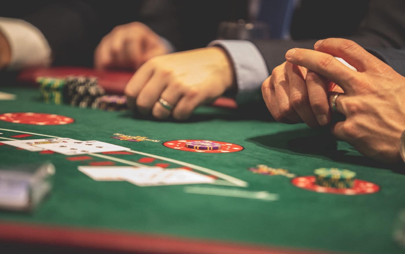 Blackjack - dòng game bài có kiểu chơi vô cùng hay và hấp dẫn. Blackjack - dong game bai co kieu choi vo cung hay va hap dan.