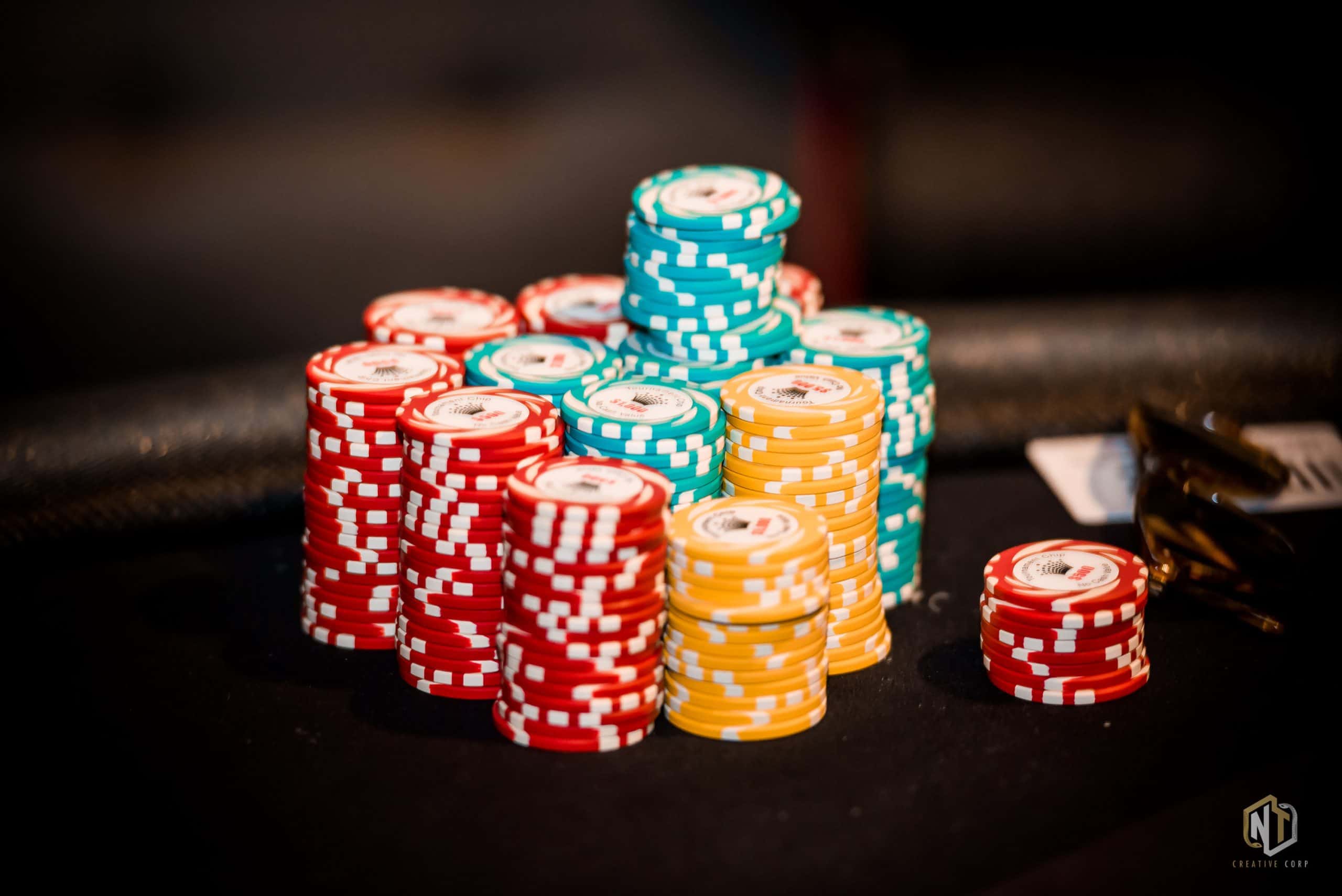 Bật mí các mẹo đọc vị người chơi từ các cao thủ Baccarat Bat mi cac meo doc vi nguoi choi tu cac cao thu Baccarat