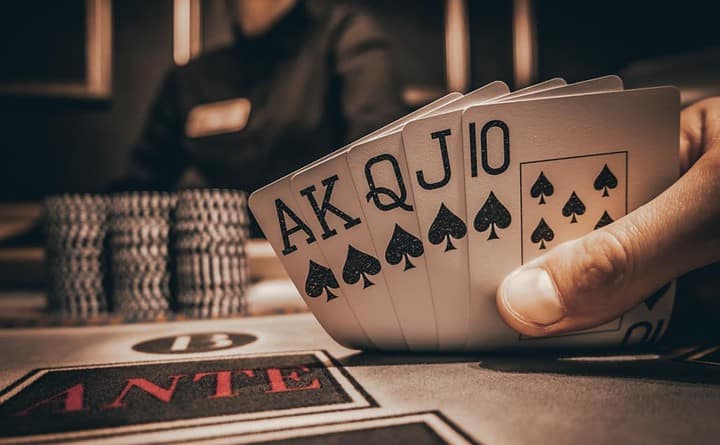 Chỉ bạn cách để tận dụng lợi thế của bản thân trong Poker để thắng đối thủ Chi ban cach de tan dung loi the cua ban than trong Poker de thang doi thu