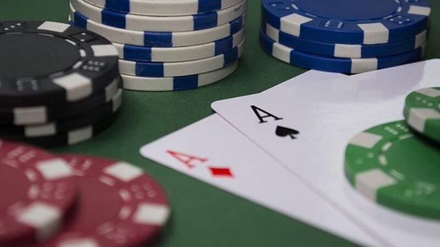 Kinh nghiệm kiếm tiền trong bài Blackjack người chơi cần phải biết Kinh nghiem kiem tien trong bai Blackjack nguoi choi can phai biet